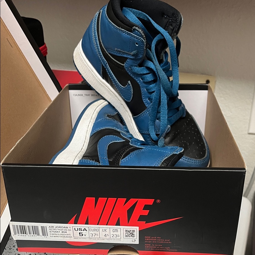 Nike Air Jordan 4 retro - Blue and Black